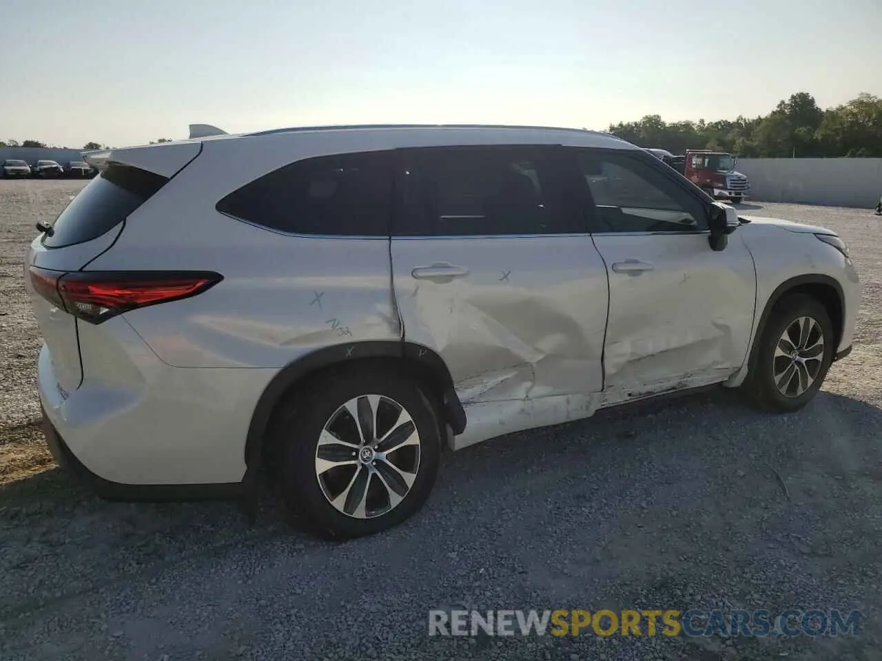 3 fotografías del automóvil dañado 5TDHZRBH7LS511111 TOYOTA HIGHLANDER 2020