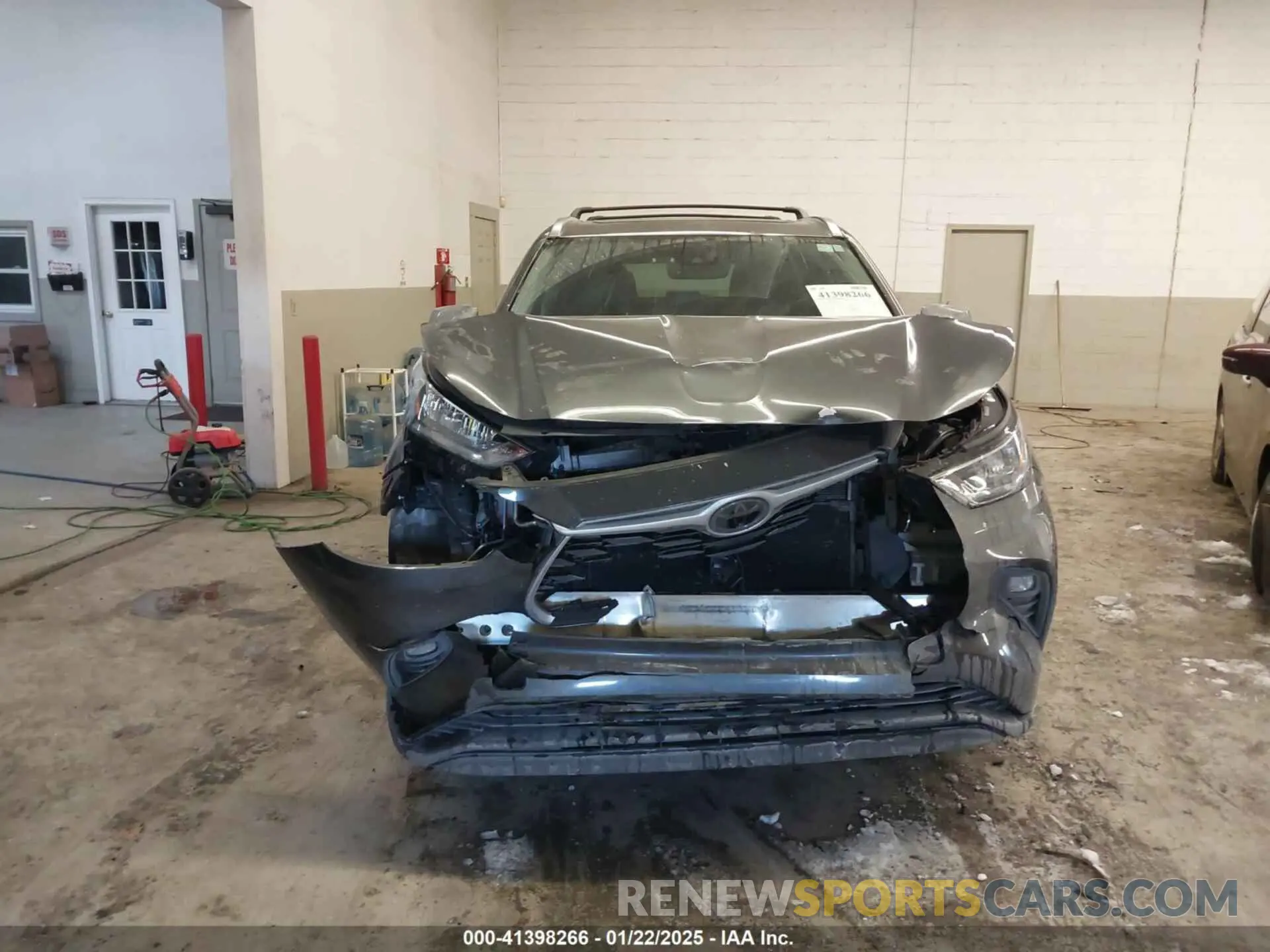 13 fotografías del automóvil dañado 5TDHZRBH8LS004783 TOYOTA HIGHLANDER 2020