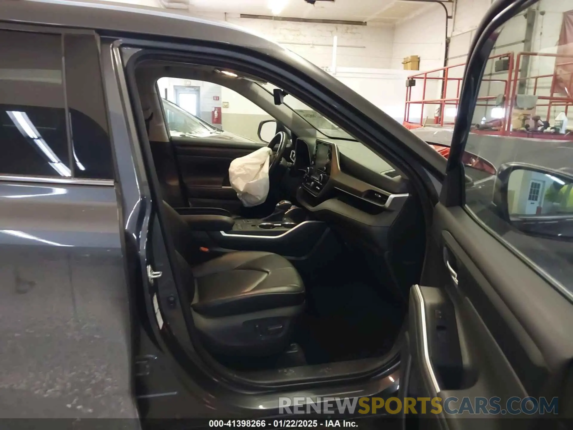 5 fotografías del automóvil dañado 5TDHZRBH8LS004783 TOYOTA HIGHLANDER 2020