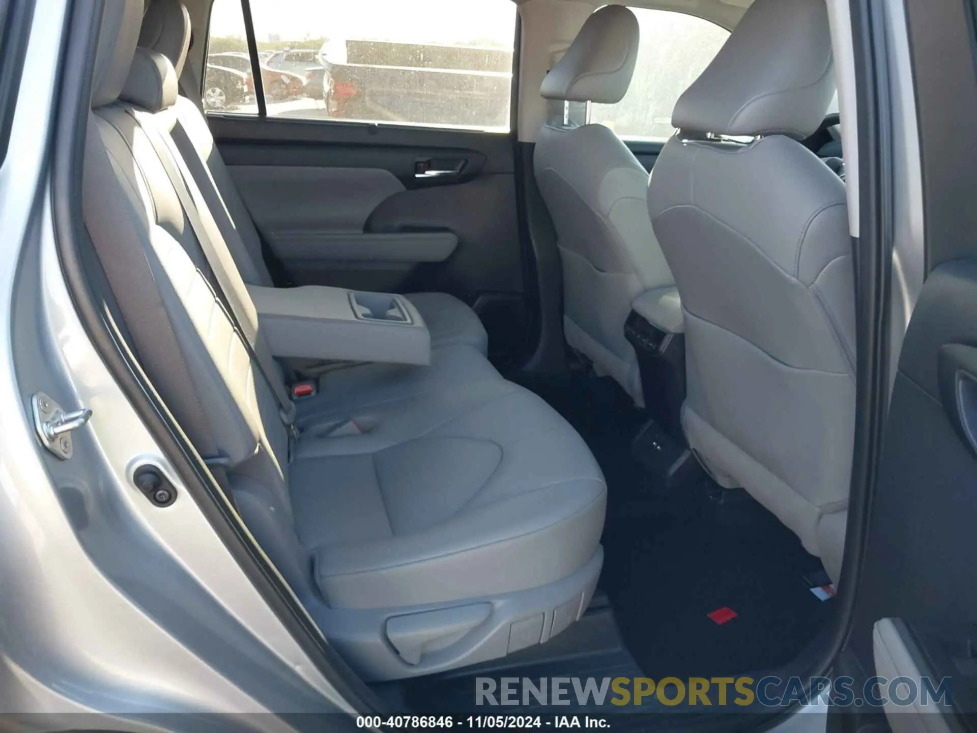8 fotografías del automóvil dañado 5TDHZRBHXLS038885 TOYOTA HIGHLANDER 2020