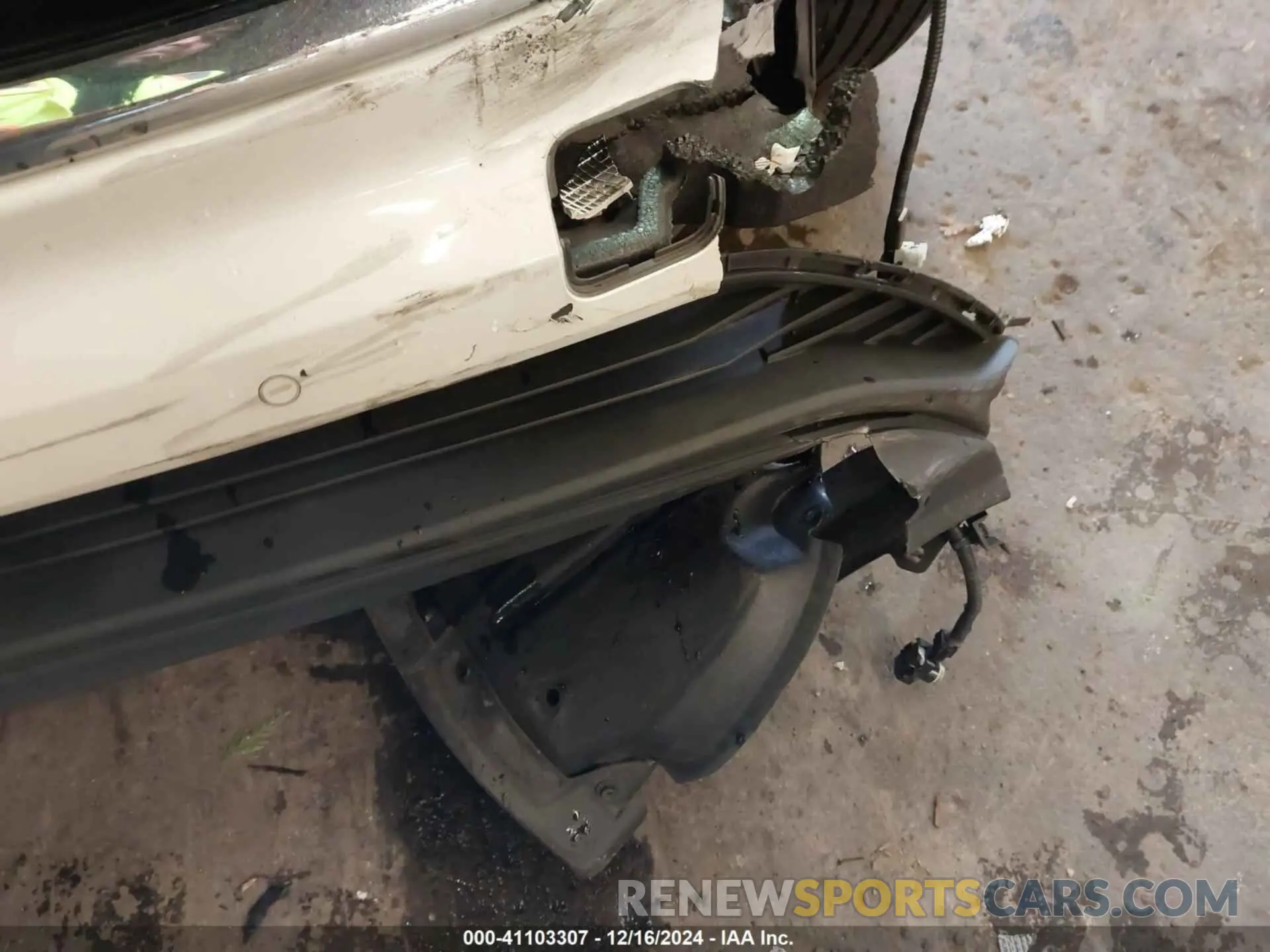 19 fotografías del automóvil dañado 5TDXBRCH8LS006726 TOYOTA HIGHLANDER 2020