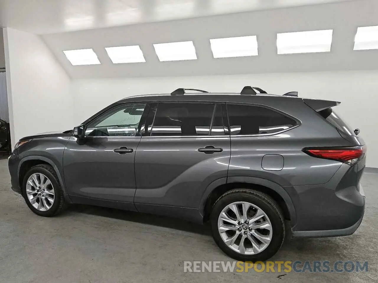 2 fotografías del automóvil dañado 5TDYZRAH0LS030926 TOYOTA HIGHLANDER 2020