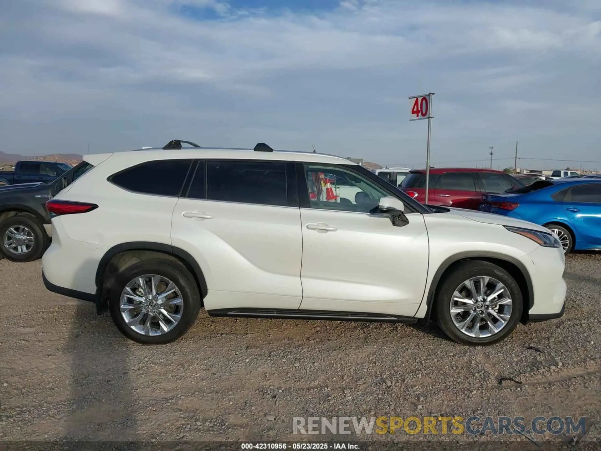 13 fotografías del automóvil dañado 5TDYZRAH9LS029483 TOYOTA HIGHLANDER 2020