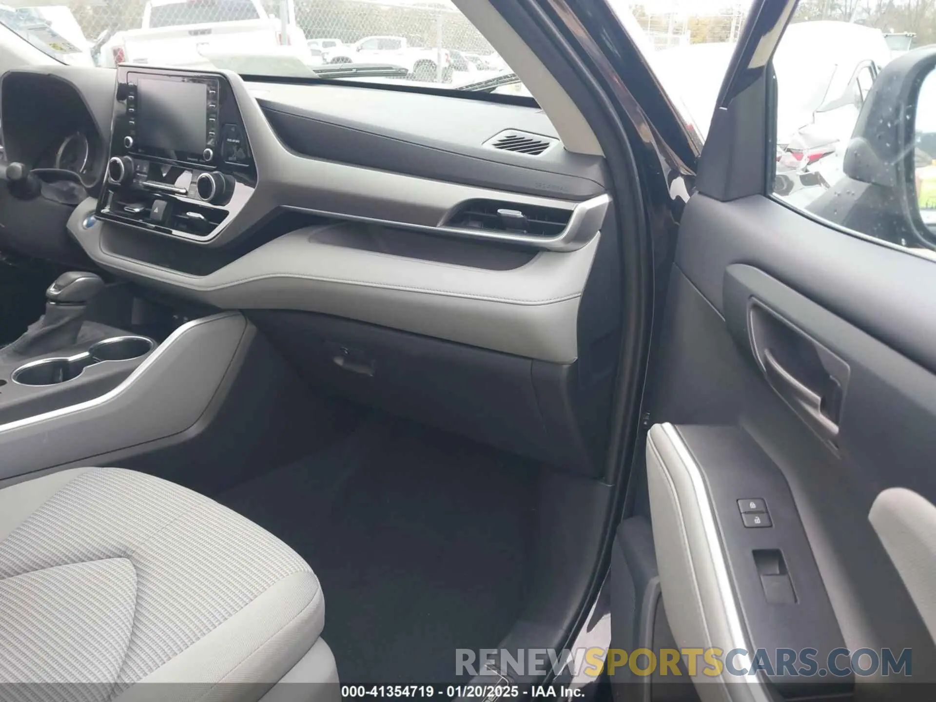 5 fotografías del automóvil dañado 5TDZARAH7LS002438 TOYOTA HIGHLANDER 2020