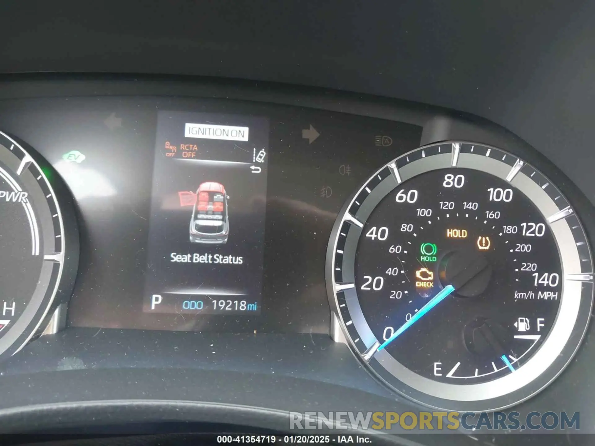 7 fotografías del automóvil dañado 5TDZARAH7LS002438 TOYOTA HIGHLANDER 2020