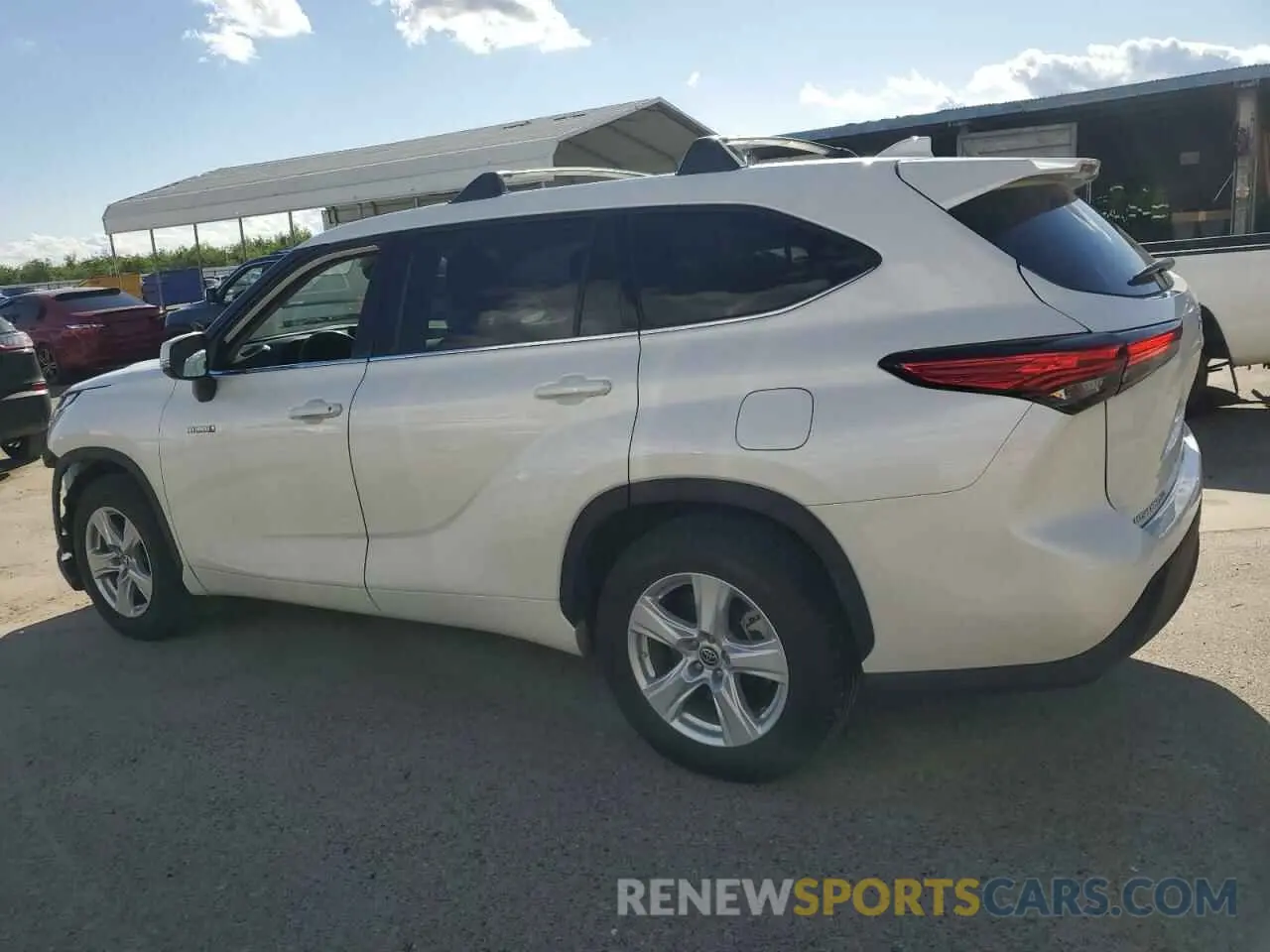 2 fotografías del automóvil dañado 5TDZARAH9LS501936 TOYOTA HIGHLANDER 2020