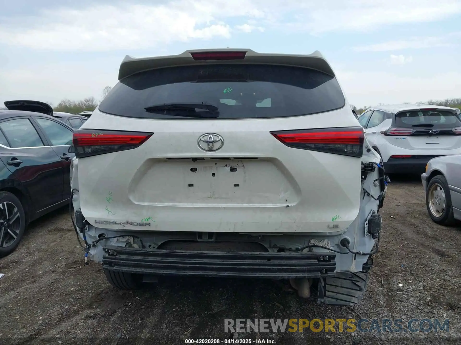 17 fotografías del automóvil dañado 5TDZZRAH3LS020153 TOYOTA HIGHLANDER 2020