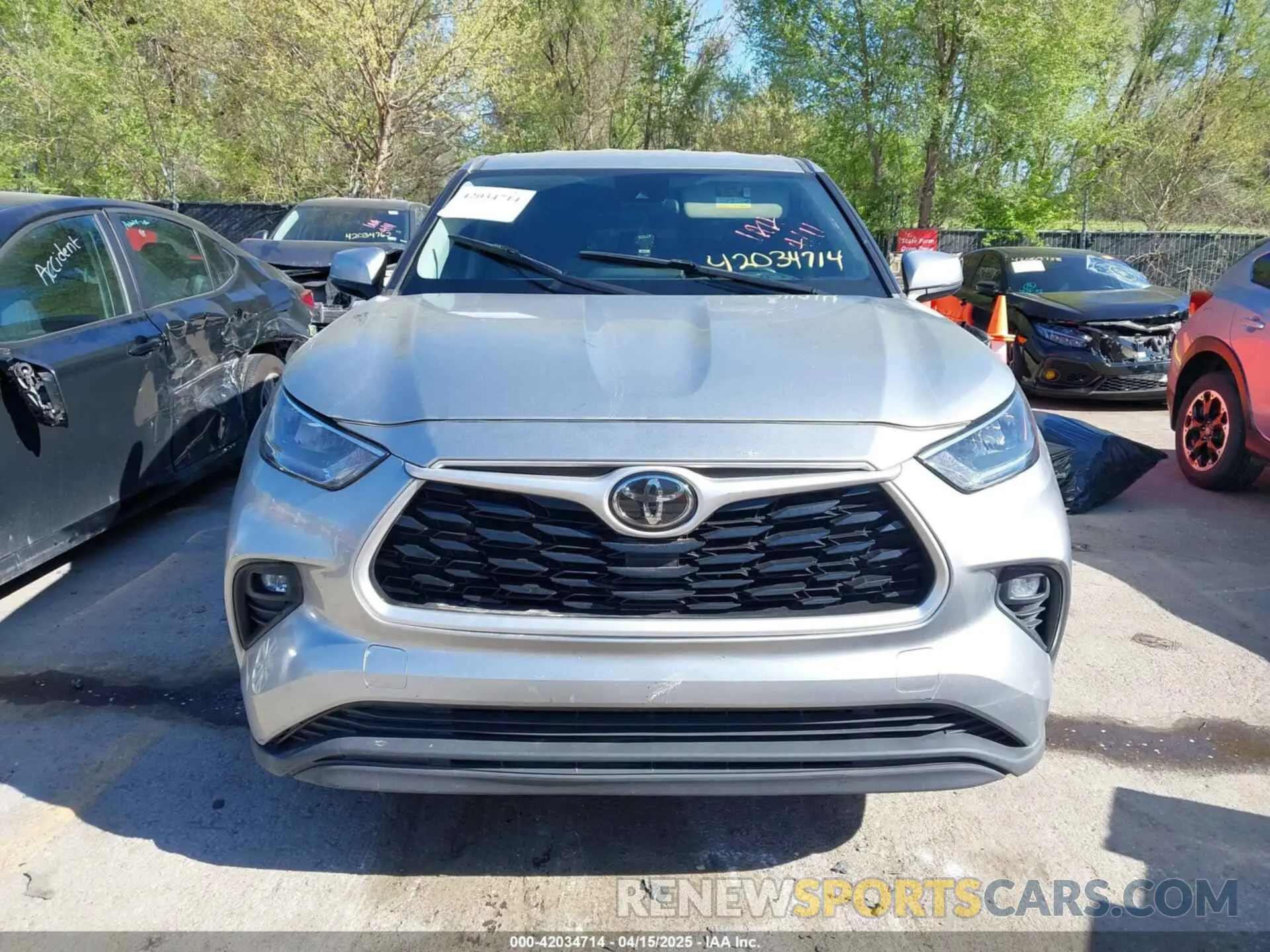 12 fotografías del automóvil dañado 5TDZZRAH6LS027761 TOYOTA HIGHLANDER 2020