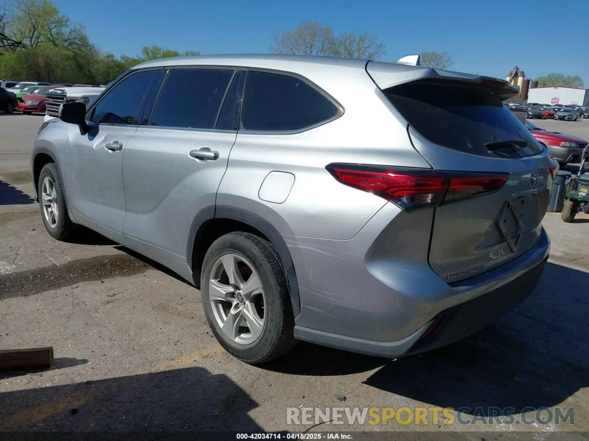 3 fotografías del automóvil dañado 5TDZZRAH6LS027761 TOYOTA HIGHLANDER 2020