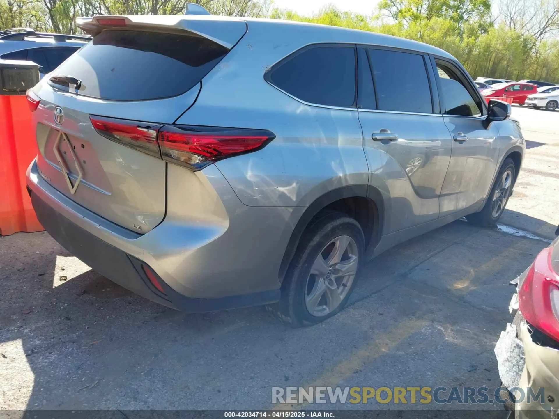 4 fotografías del automóvil dañado 5TDZZRAH6LS027761 TOYOTA HIGHLANDER 2020