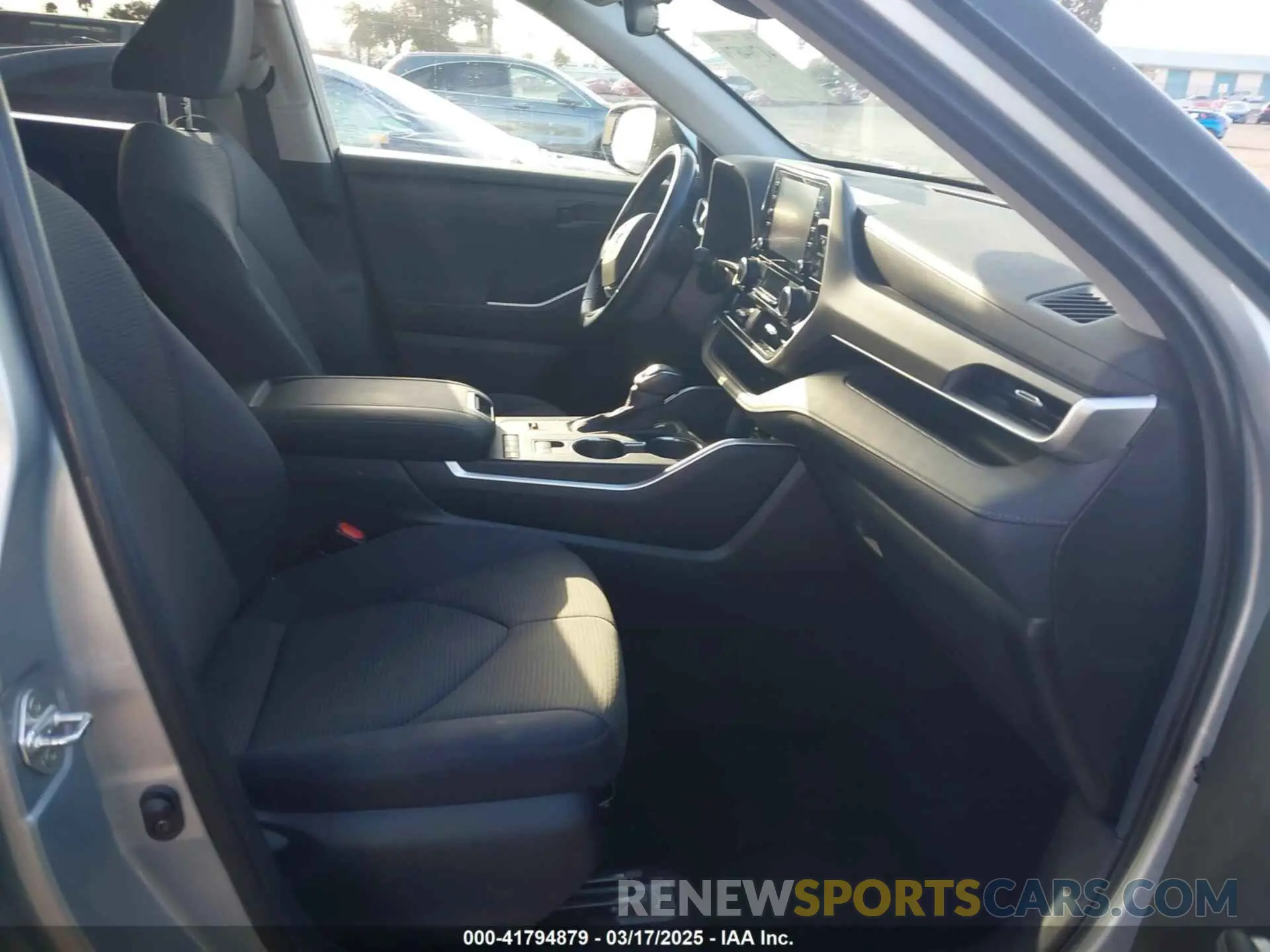5 fotografías del automóvil dañado 5TDZZRAH6LS500736 TOYOTA HIGHLANDER 2020