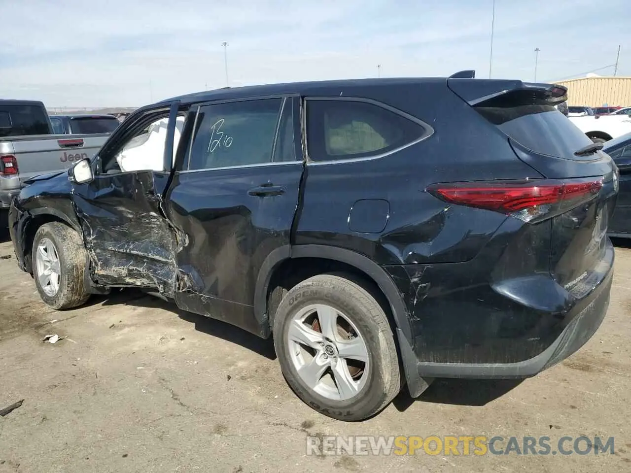 2 fotografías del automóvil dañado 5TDZZRAH6LS503801 TOYOTA HIGHLANDER 2020