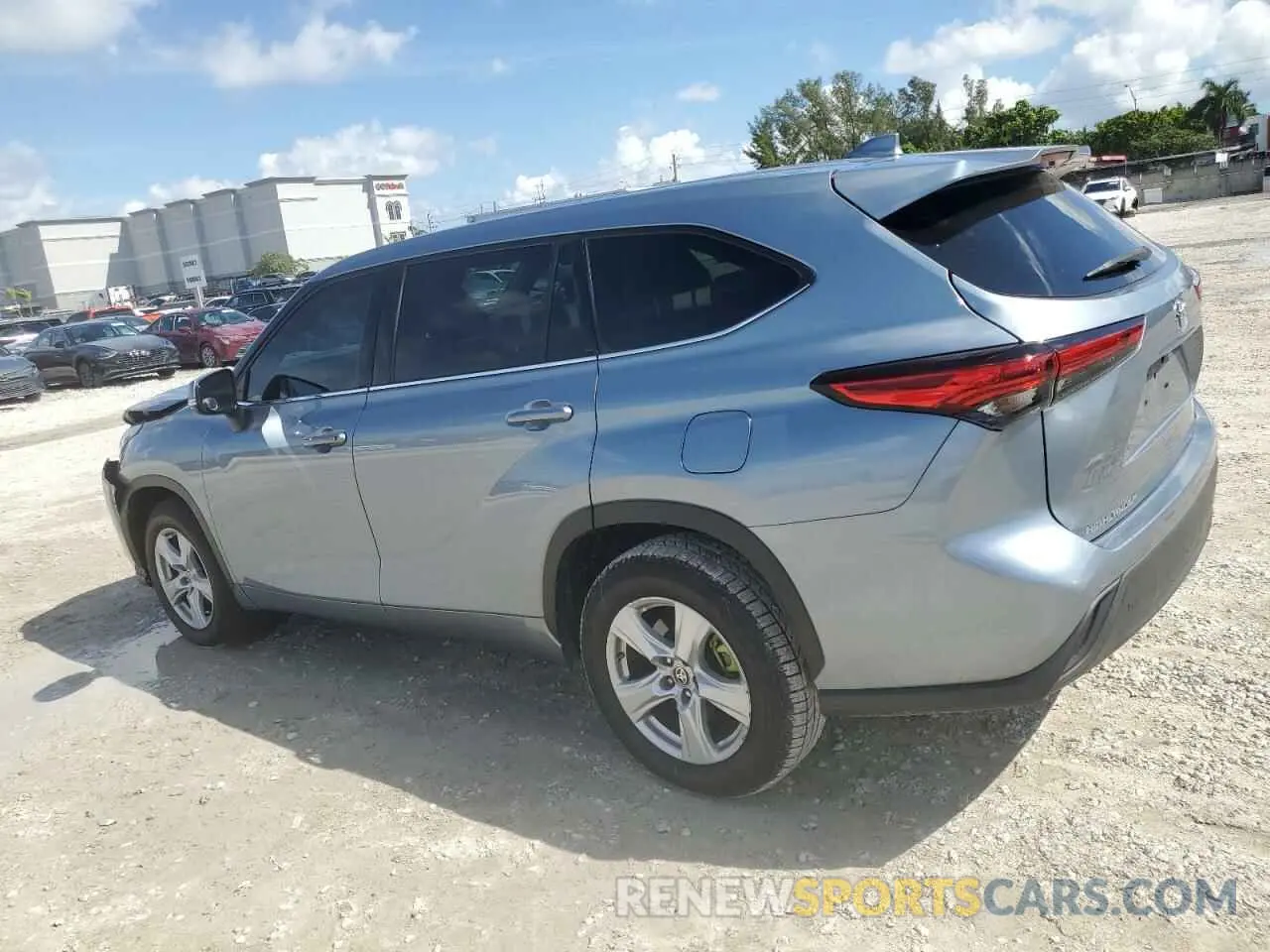 2 fotografías del automóvil dañado 5TDZZRAH7LS006417 TOYOTA HIGHLANDER 2020