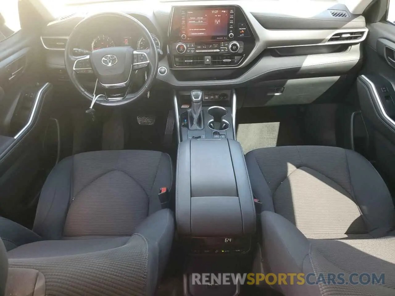 8 fotografías del automóvil dañado 5TDZZRAH7LS006417 TOYOTA HIGHLANDER 2020