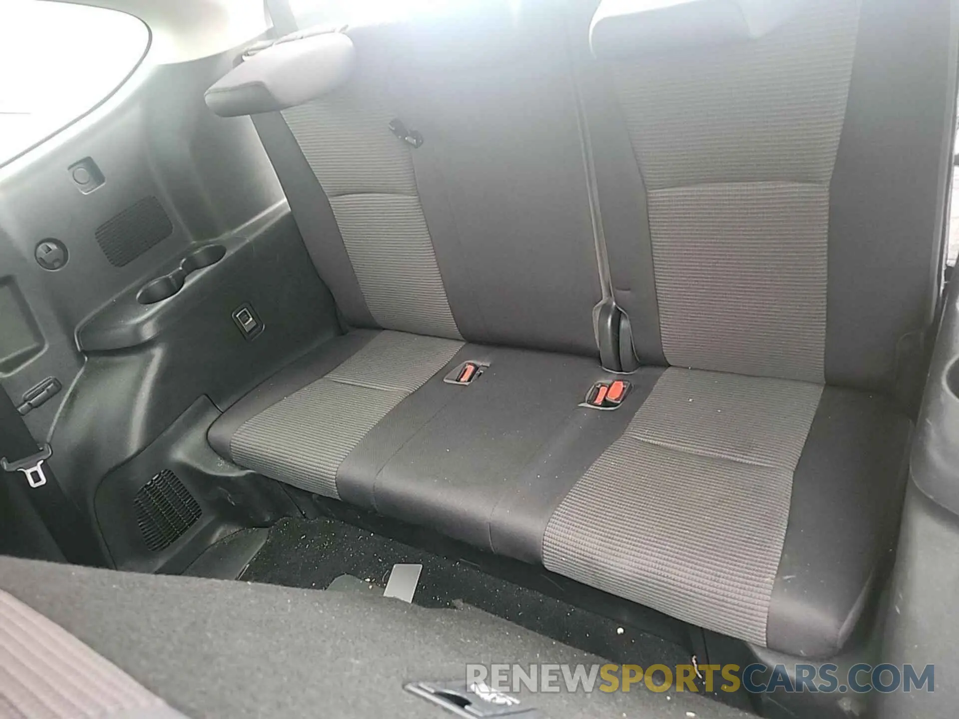 2 fotografías del automóvil dañado 5TDBBRCH2MS051284 TOYOTA HIGHLANDER 2021
