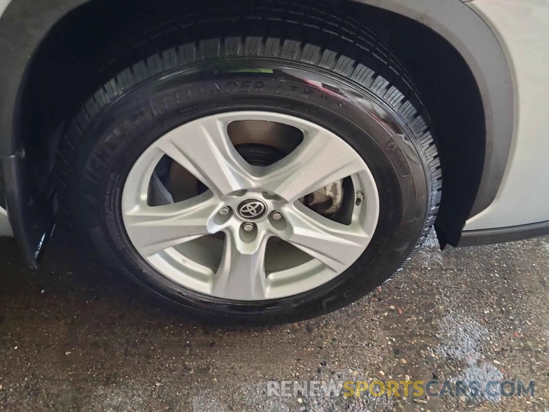 16 fotografías del automóvil dañado 5TDBBRCH3MS051102 TOYOTA HIGHLANDER 2021