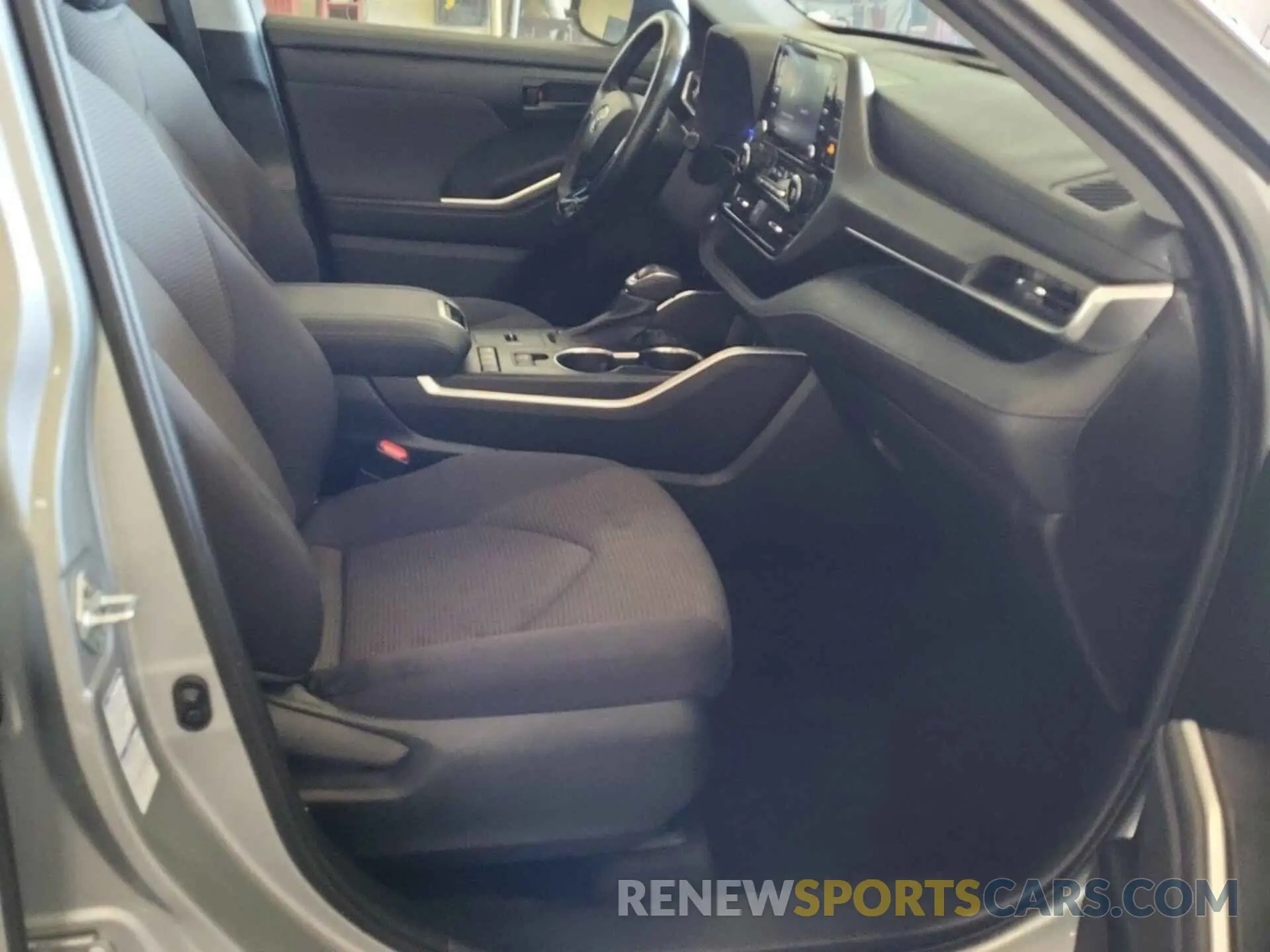 18 fotografías del automóvil dañado 5TDBBRCH3MS051102 TOYOTA HIGHLANDER 2021