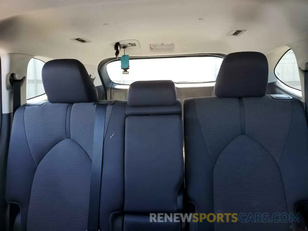 10 fotografías del automóvil dañado 5TDBZRBH0MS123077 TOYOTA HIGHLANDER 2021
