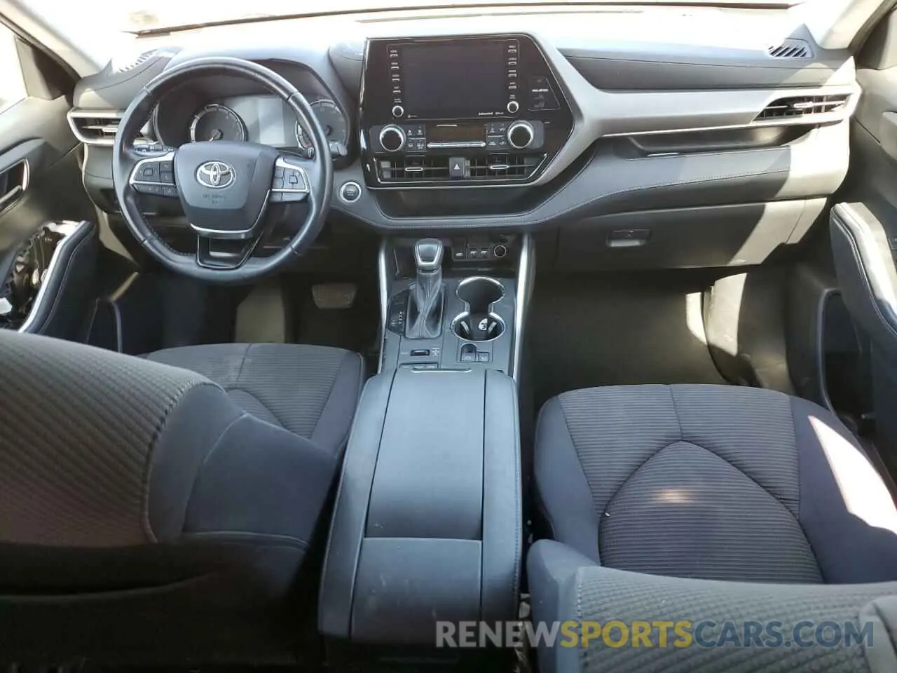 8 fotografías del automóvil dañado 5TDBZRBH0MS123077 TOYOTA HIGHLANDER 2021