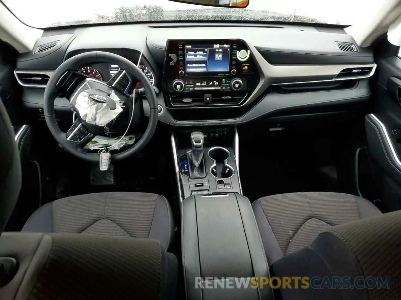 8 fotografías del automóvil dañado 5TDBZRBH1MS523861 TOYOTA HIGHLANDER 2021