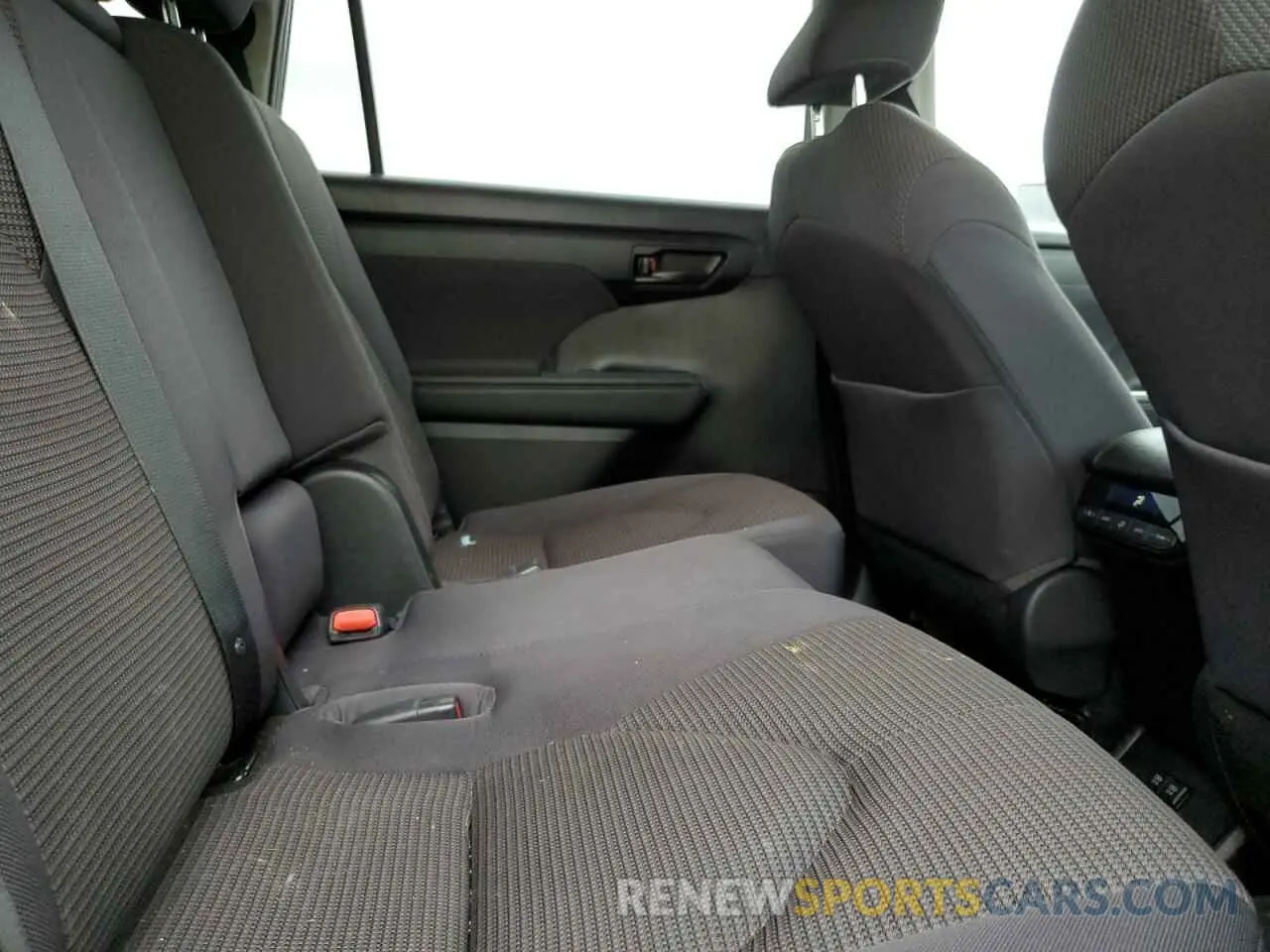 11 fotografías del automóvil dañado 5TDBZRBH3MS125597 TOYOTA HIGHLANDER 2021