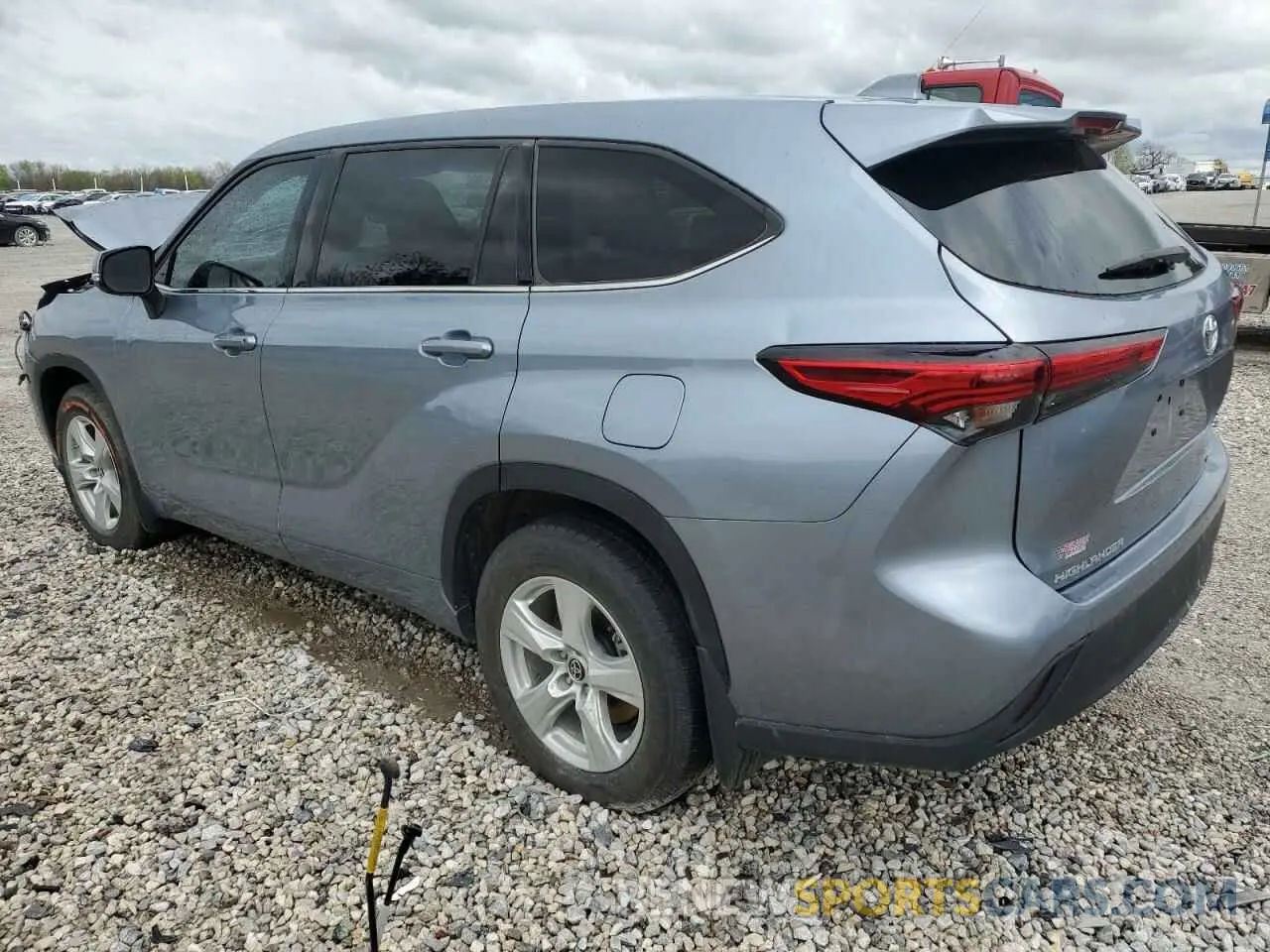 2 fotografías del automóvil dañado 5TDBZRBH5MS086012 TOYOTA HIGHLANDER 2021