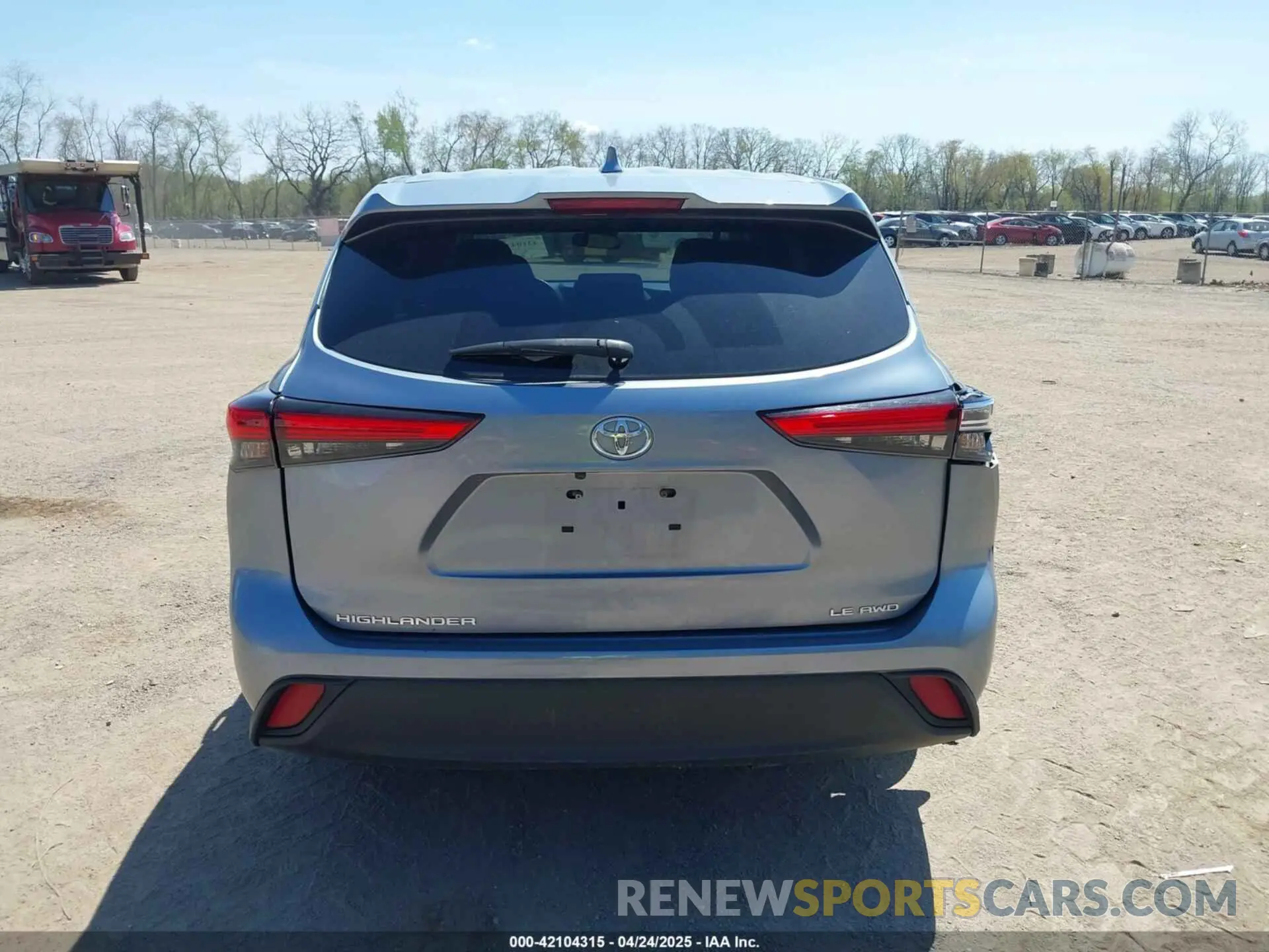 17 fotografías del automóvil dañado 5TDBZRBH6MS082566 TOYOTA HIGHLANDER 2021