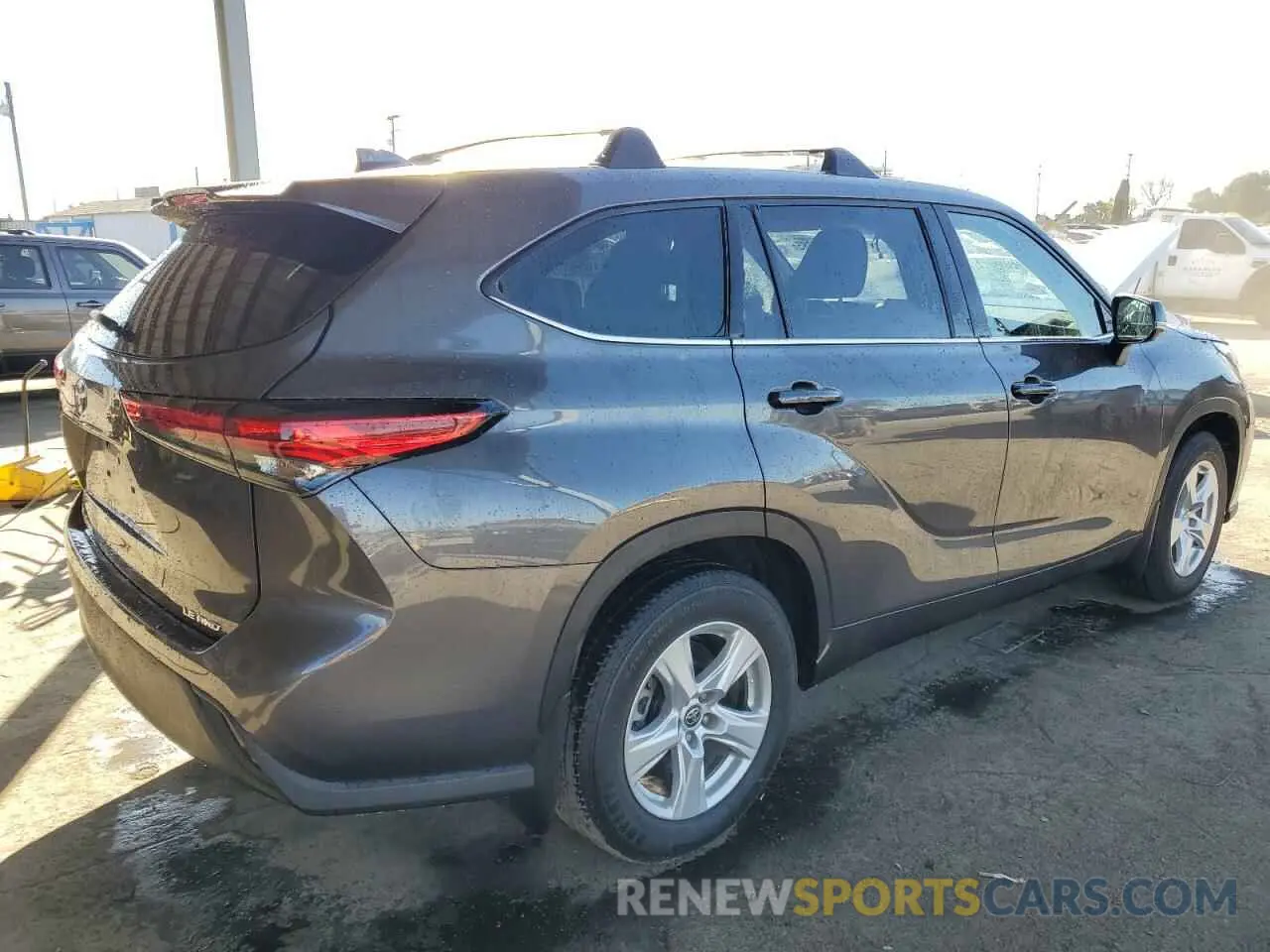 3 fotografías del automóvil dañado 5TDBZRBH6MS103626 TOYOTA HIGHLANDER 2021