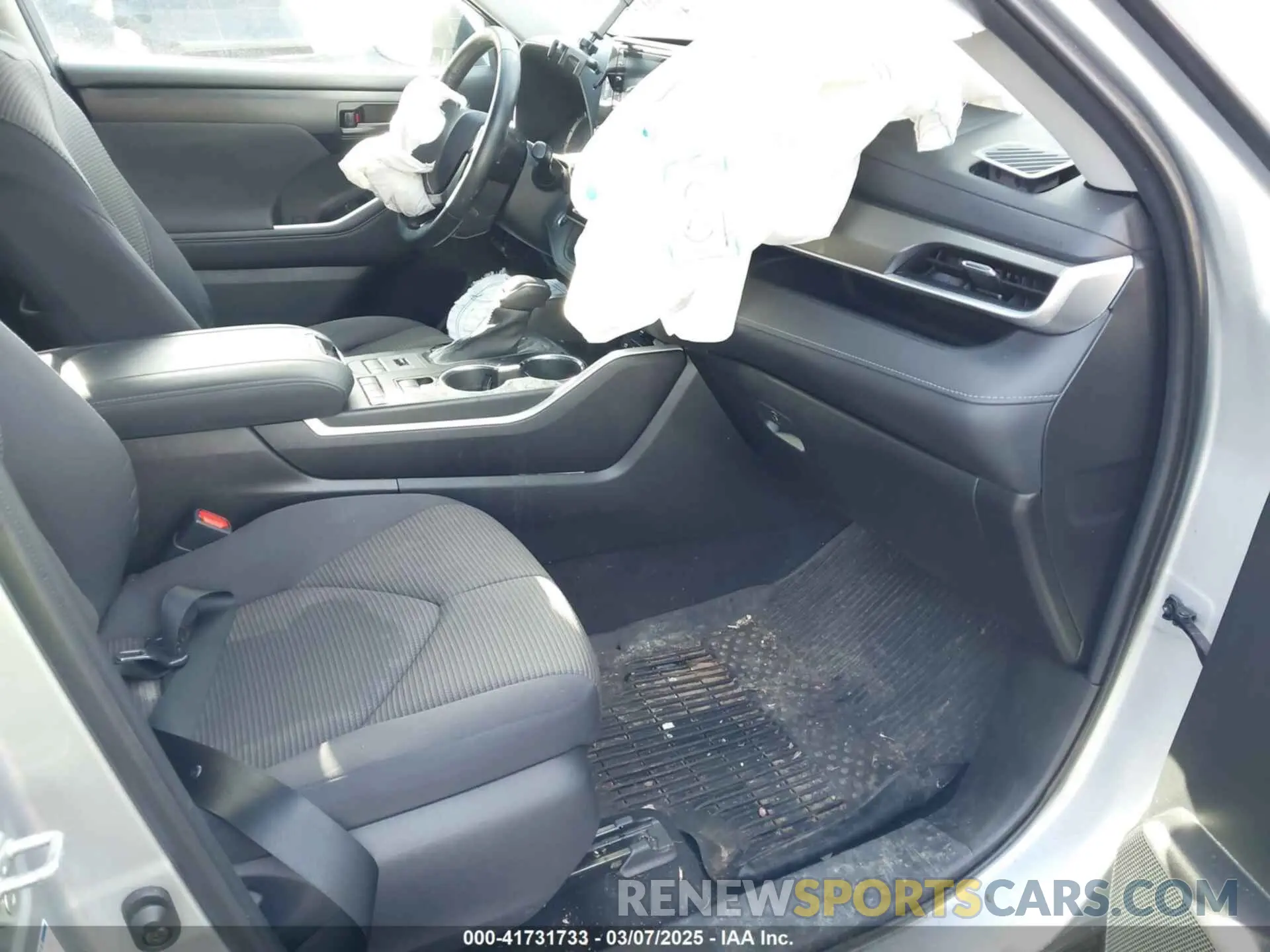 5 fotografías del automóvil dañado 5TDBZRBH7MS073469 TOYOTA HIGHLANDER 2021