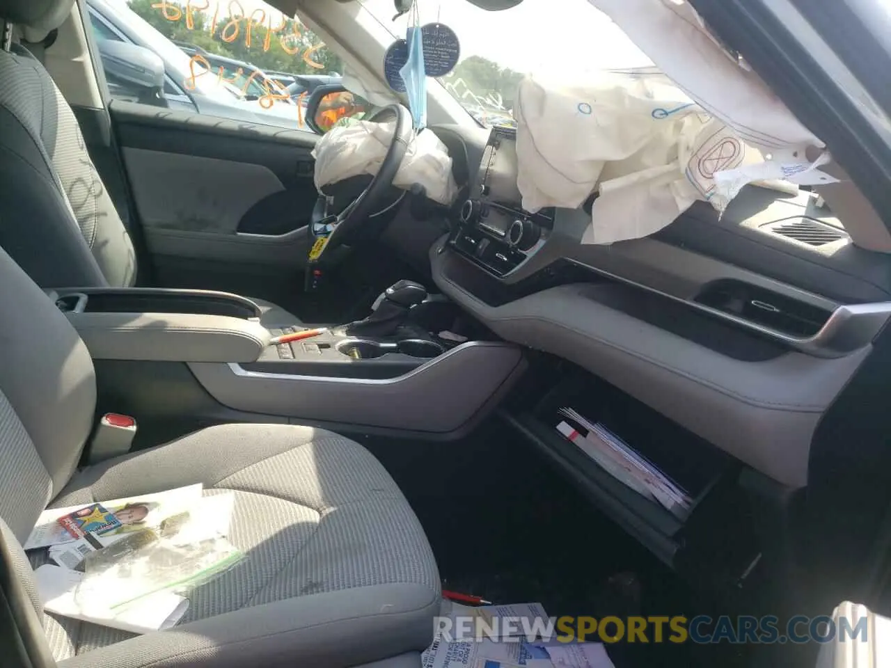 5 fotografías del automóvil dañado 5TDBZRBH9MS115916 TOYOTA HIGHLANDER 2021