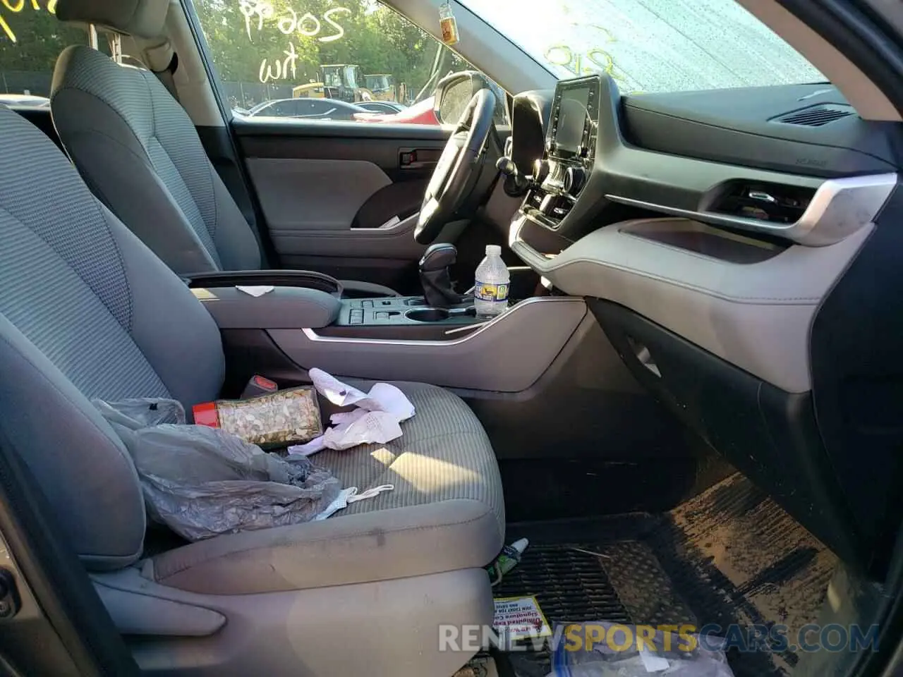5 fotografías del automóvil dañado 5TDBZRBHXMS142140 TOYOTA HIGHLANDER 2021