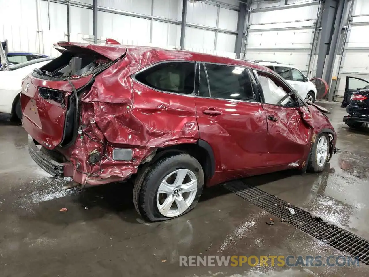 3 fotografías del automóvil dañado 5TDBZRBHXMS532140 TOYOTA HIGHLANDER 2021