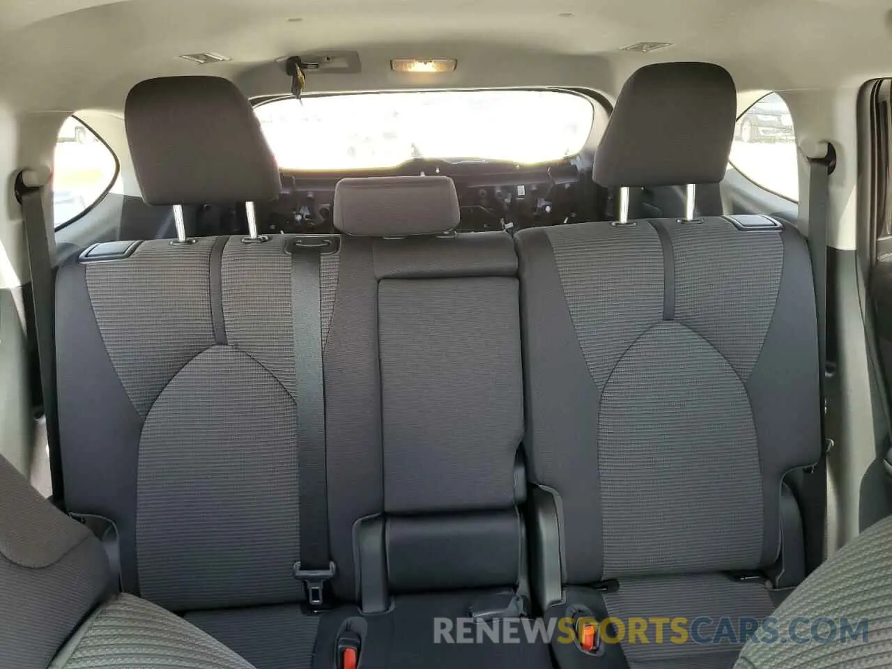 10 fotografías del automóvil dañado 5TDCZRAH3MS076472 TOYOTA HIGHLANDER 2021