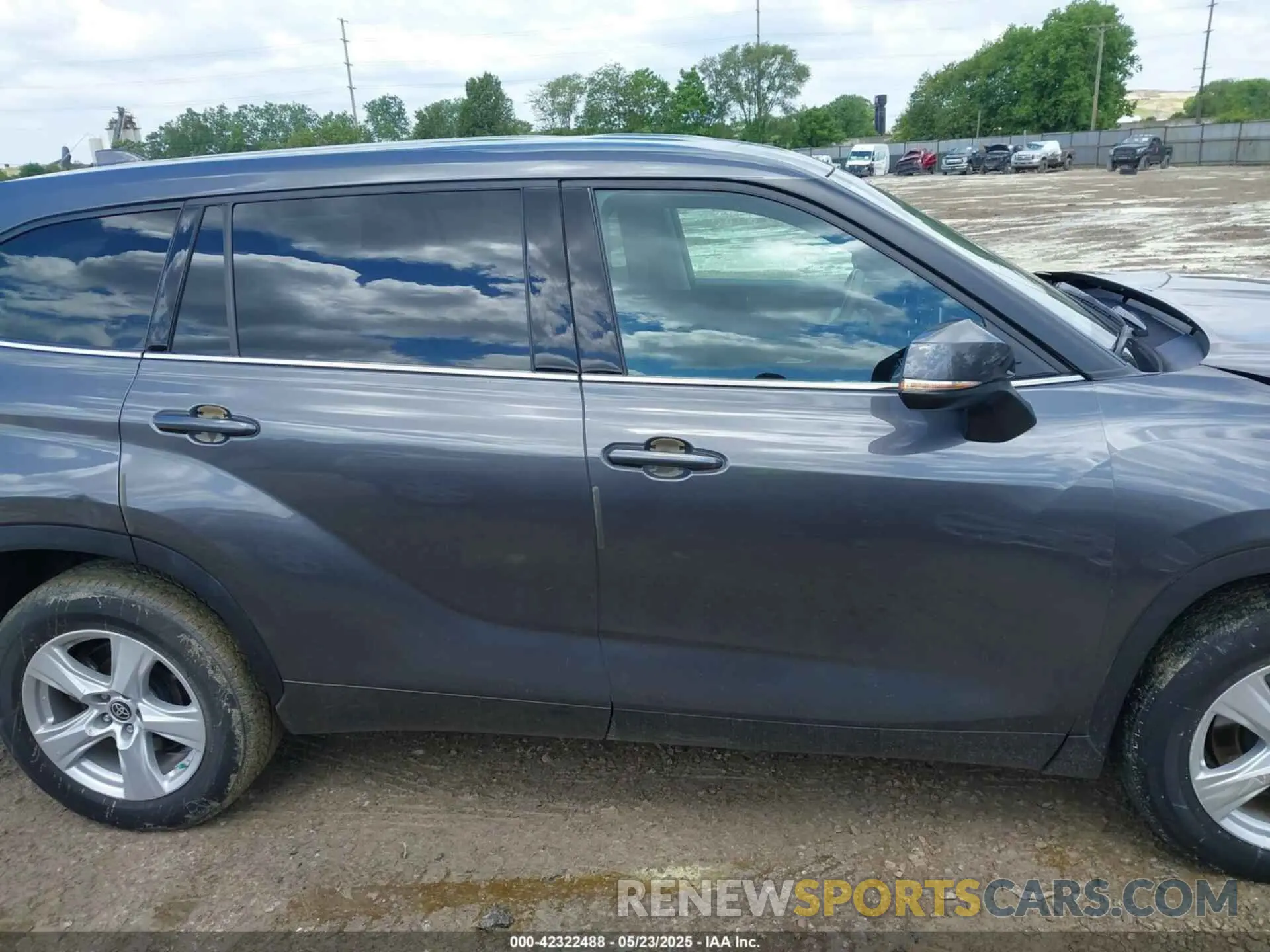 13 fotografías del automóvil dañado 5TDCZRAH6MS538197 TOYOTA HIGHLANDER 2021