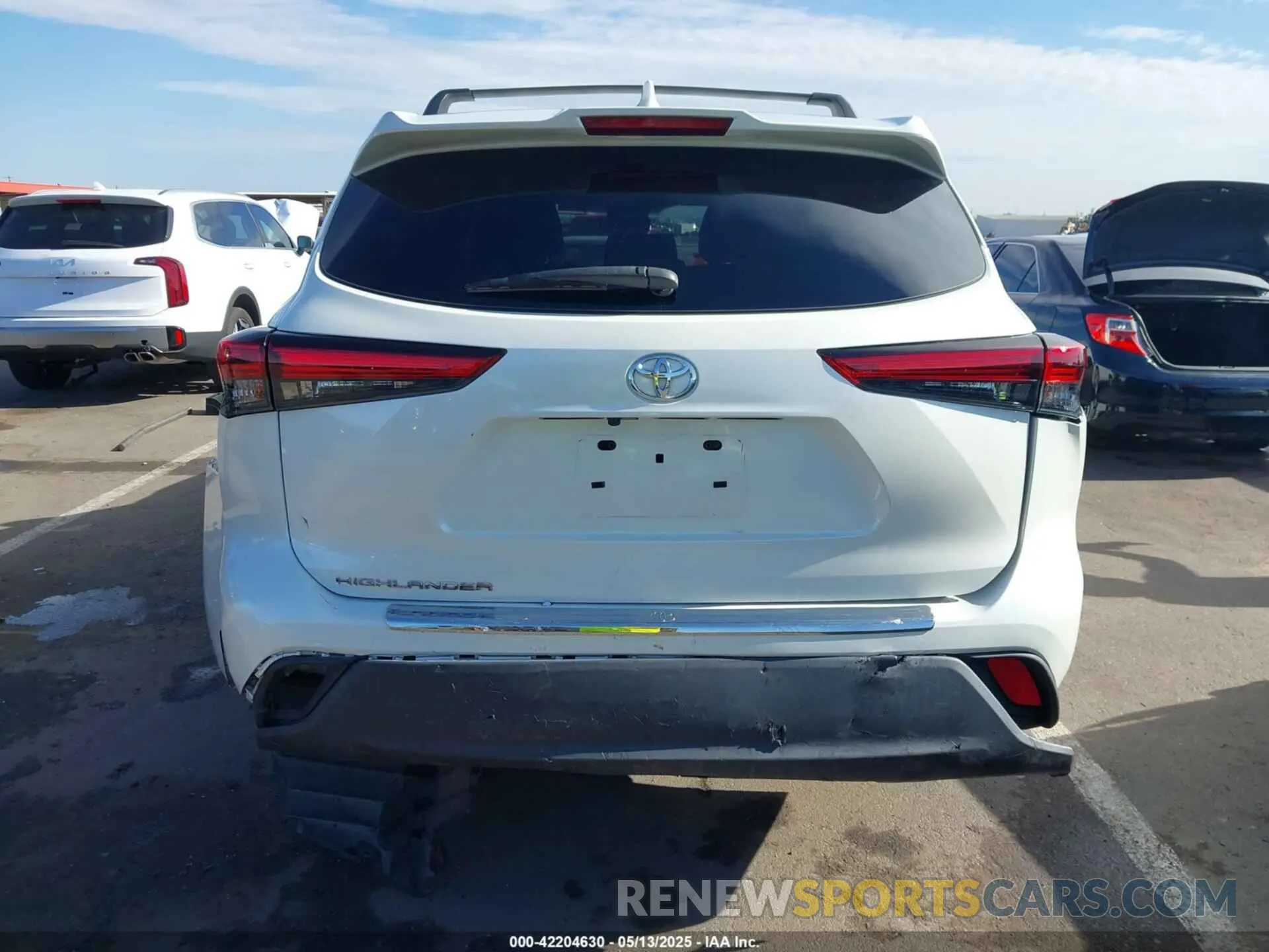 16 fotografías del automóvil dañado 5TDCZRAH7MS064535 TOYOTA HIGHLANDER 2021
