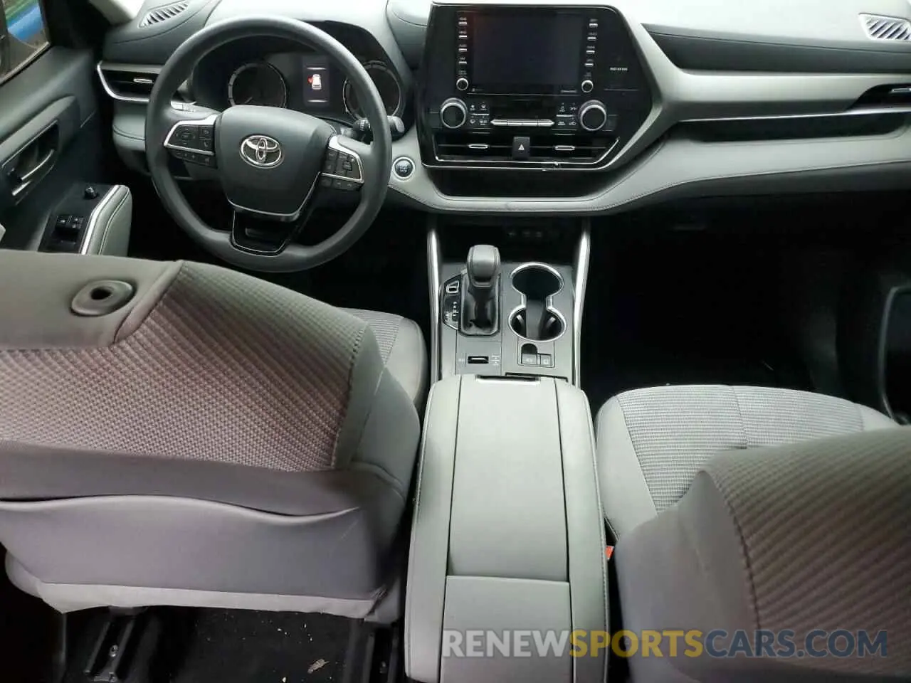 8 fotografías del automóvil dañado 5TDCZRAH7MS090049 TOYOTA HIGHLANDER 2021