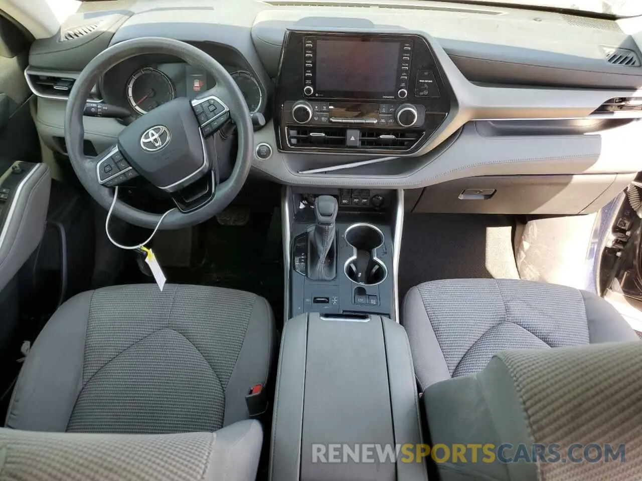8 fotografías del automóvil dañado 5TDCZRAH7MS531162 TOYOTA HIGHLANDER 2021