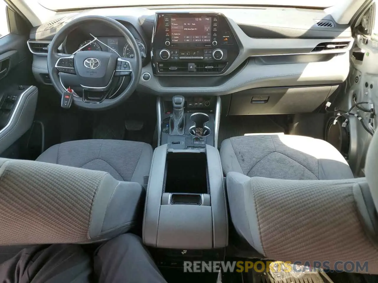 8 fotografías del automóvil dañado 5TDCZRAH8MS531199 TOYOTA HIGHLANDER 2021