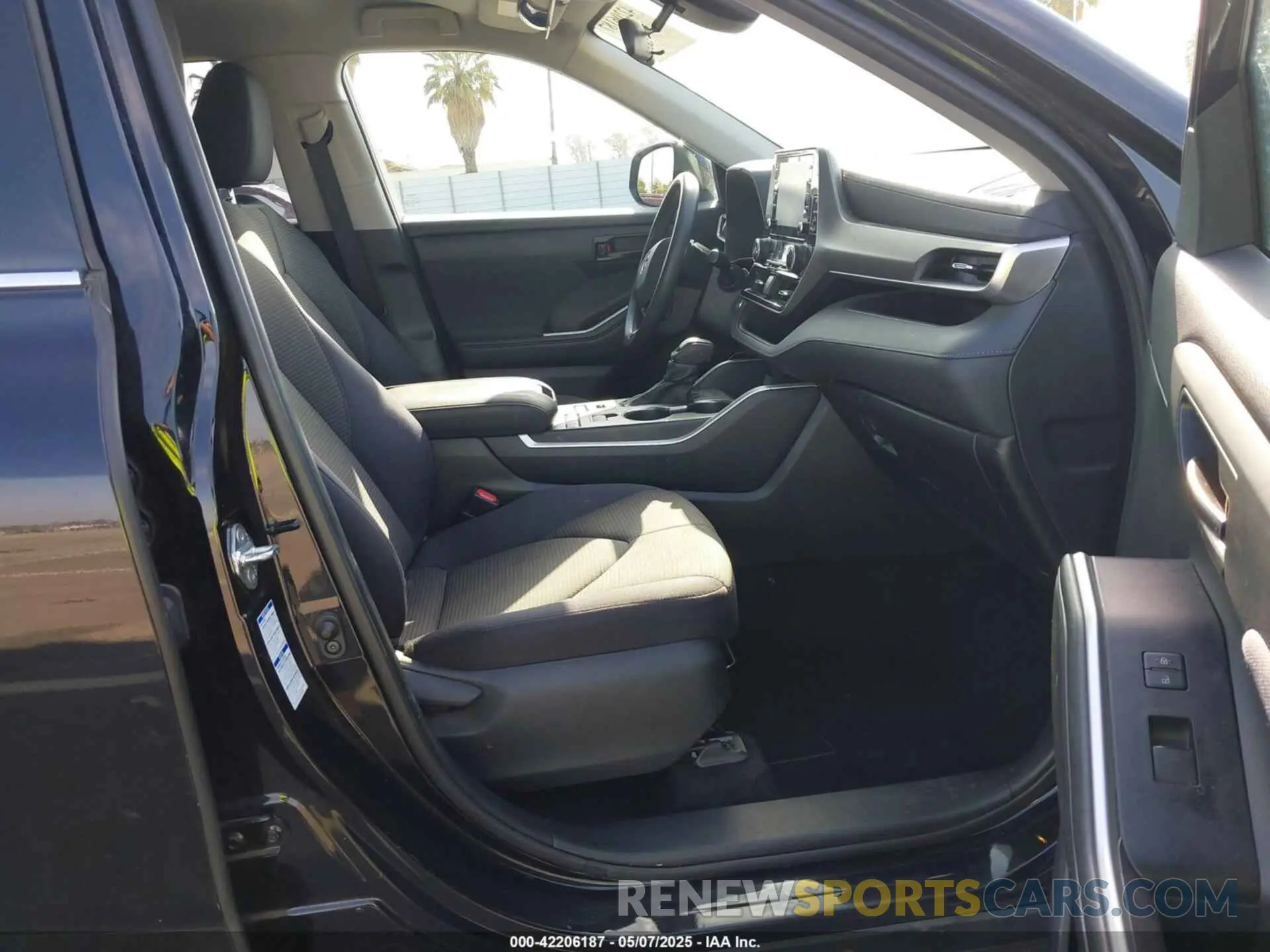 5 fotografías del automóvil dañado 5TDCZRBH1MS558663 TOYOTA HIGHLANDER 2021