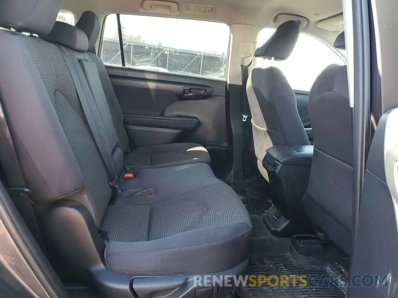 11 fotografías del automóvil dañado 5TDCZRBH2MS071195 TOYOTA HIGHLANDER 2021