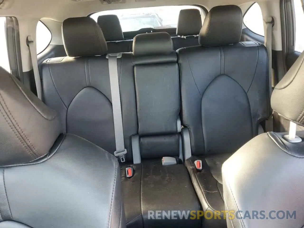 10 fotografías del automóvil dañado 5TDCZRBH5MS555345 TOYOTA HIGHLANDER 2021