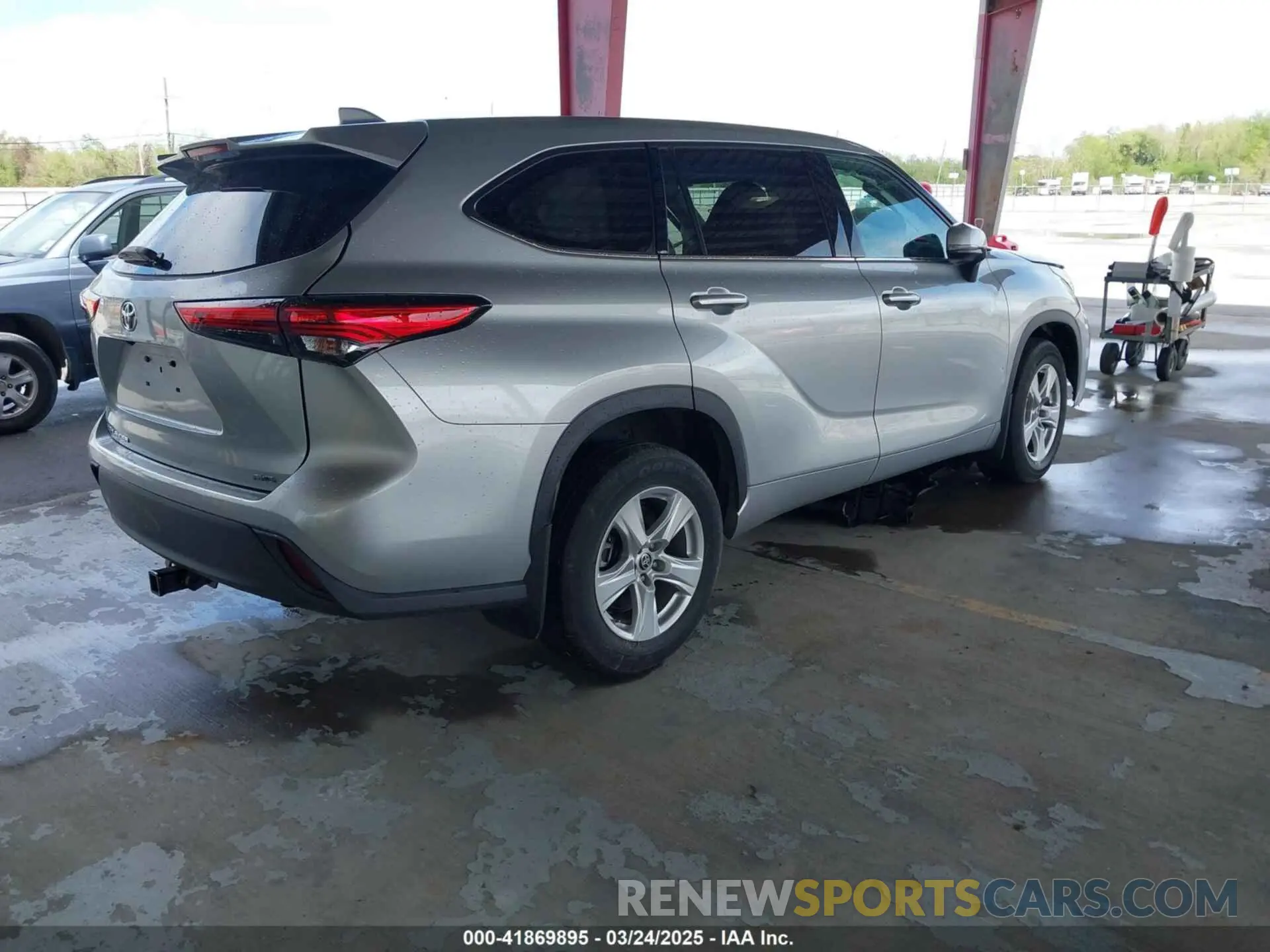 4 fotografías del automóvil dañado 5TDCZRBH9MS543232 TOYOTA HIGHLANDER 2021