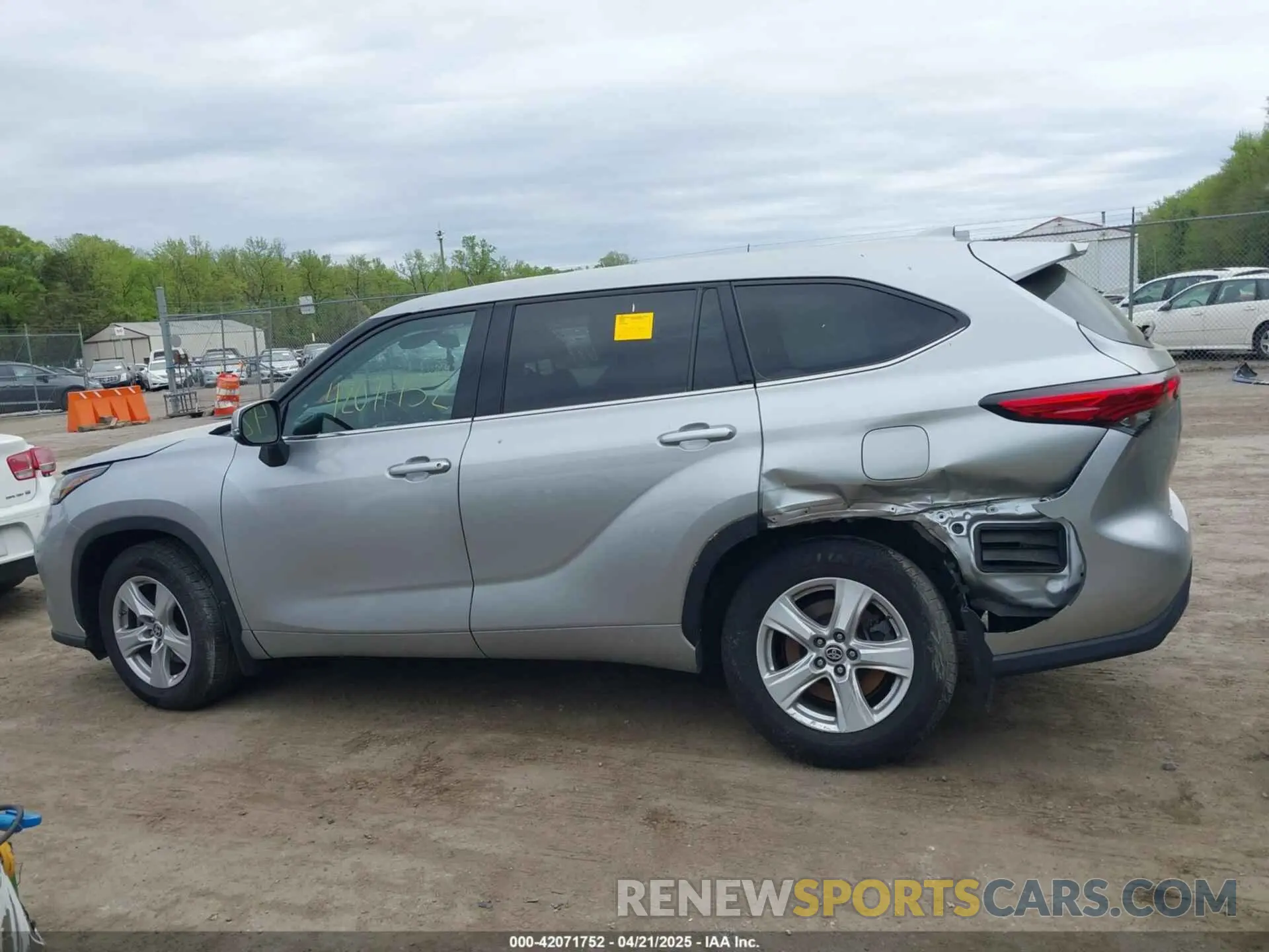 14 fotografías del automóvil dañado 5TDCZRBHXMS072546 TOYOTA HIGHLANDER 2021