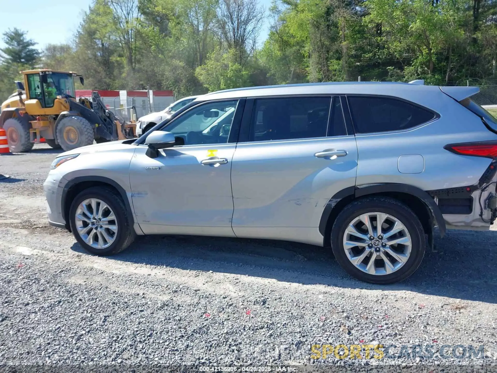 14 fotografías del automóvil dañado 5TDDBRCH4MS018716 TOYOTA HIGHLANDER 2021
