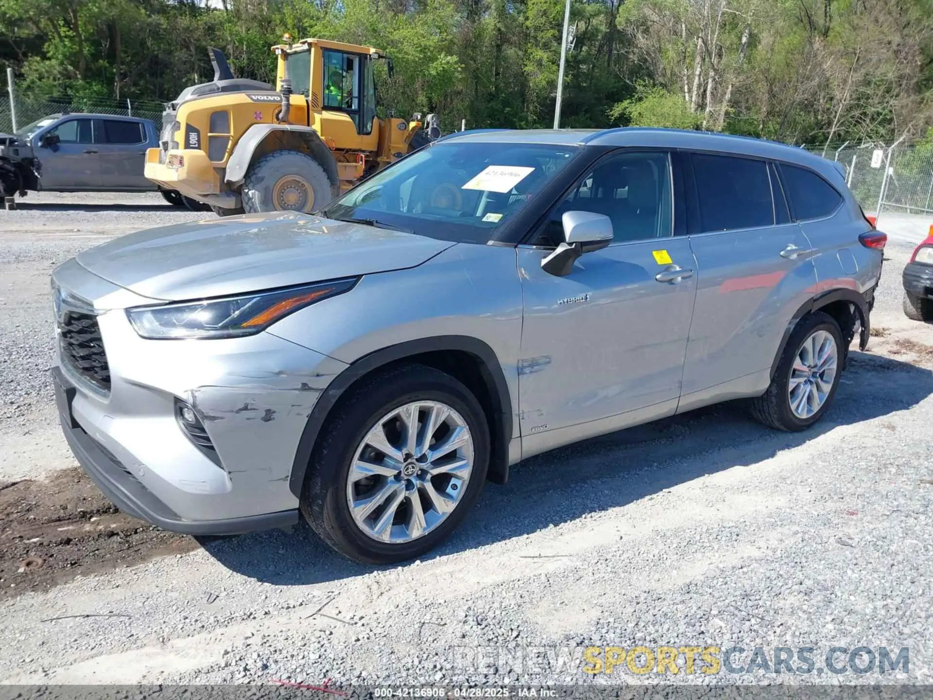 2 fotografías del automóvil dañado 5TDDBRCH4MS018716 TOYOTA HIGHLANDER 2021