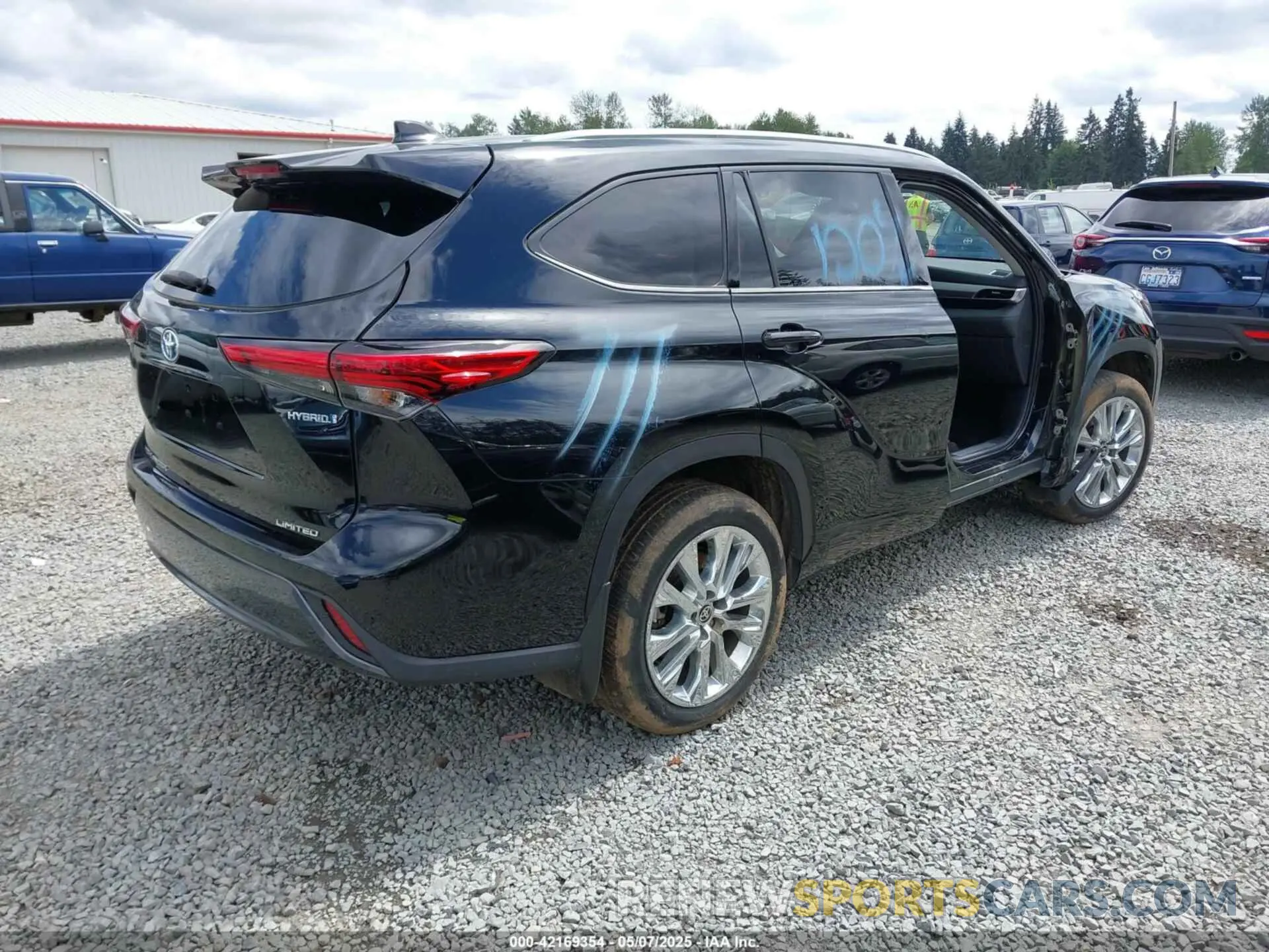 4 fotografías del automóvil dañado 5TDDBRCH9MS531122 TOYOTA HIGHLANDER 2021