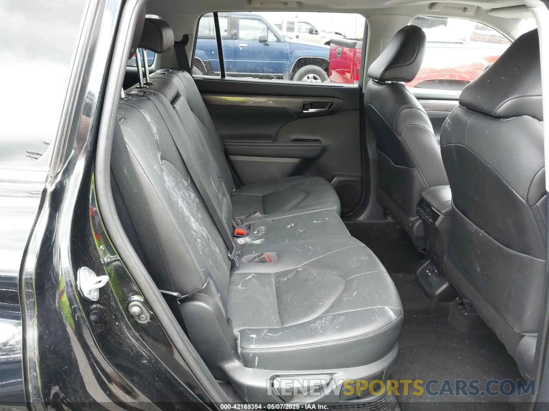 8 fotografías del automóvil dañado 5TDDBRCH9MS531122 TOYOTA HIGHLANDER 2021