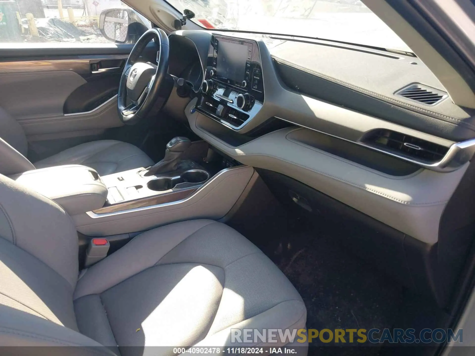 5 fotografías del automóvil dañado 5TDDBRCHXMS528195 TOYOTA HIGHLANDER 2021