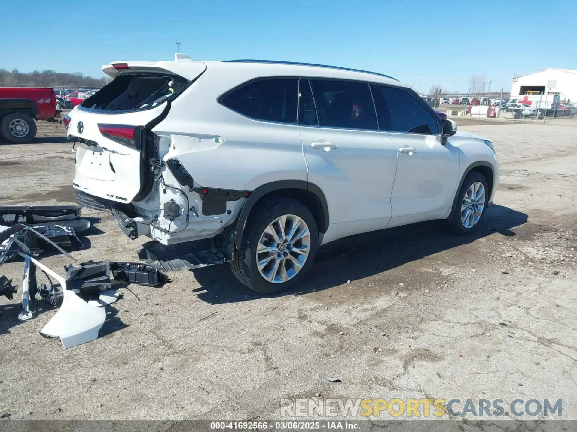 4 fotografías del automóvil dañado 5TDDZRBH2MS552987 TOYOTA HIGHLANDER 2021