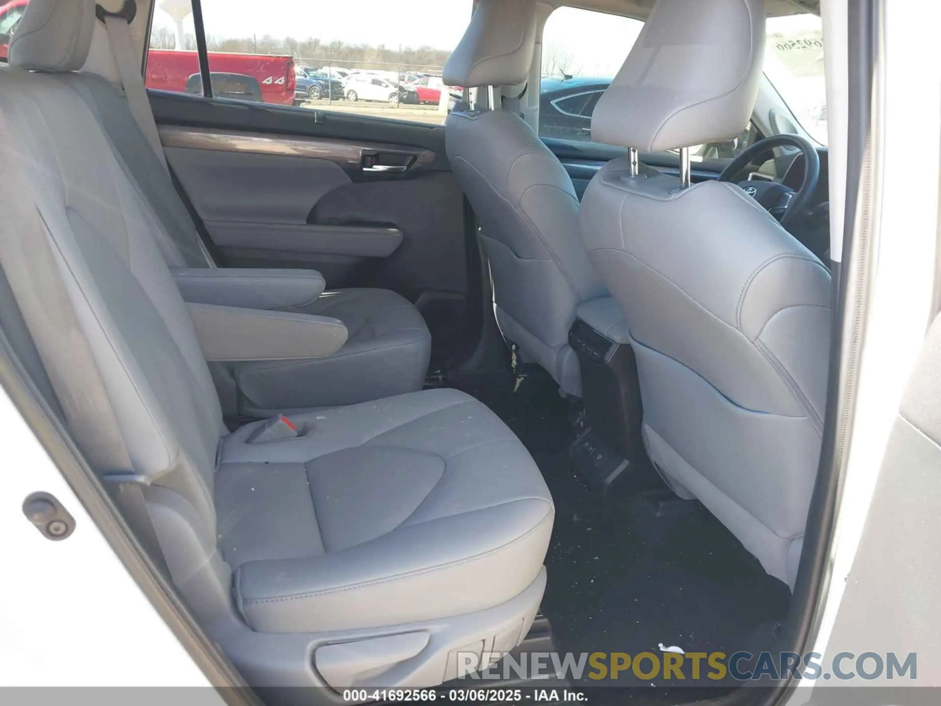 8 fotografías del automóvil dañado 5TDDZRBH2MS552987 TOYOTA HIGHLANDER 2021
